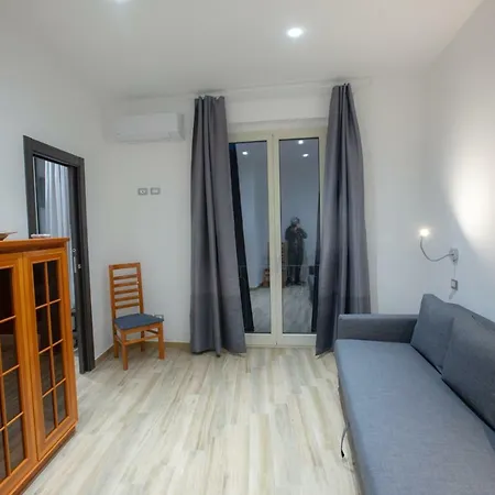 Taomau - Duomo Square * Taormina