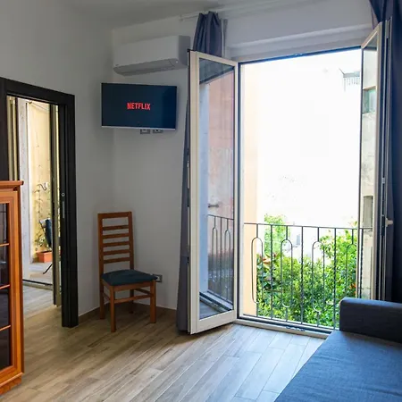 Taomau - Duomo Square Apartment