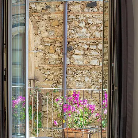 Apartment Taomau - Duomo Square Taormina
