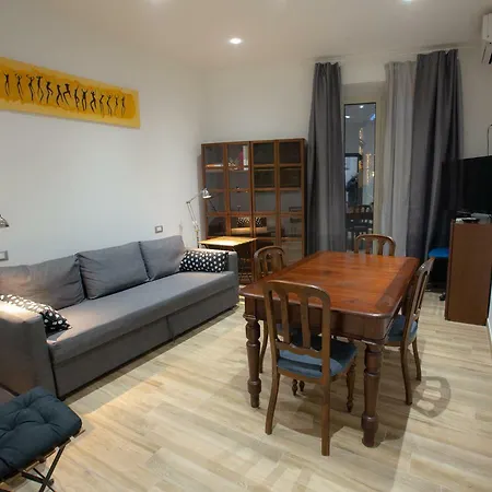 Taomau - Duomo Square Apartment *
