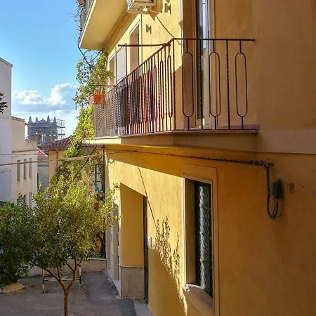 Taomau - Duomo Square Apartment